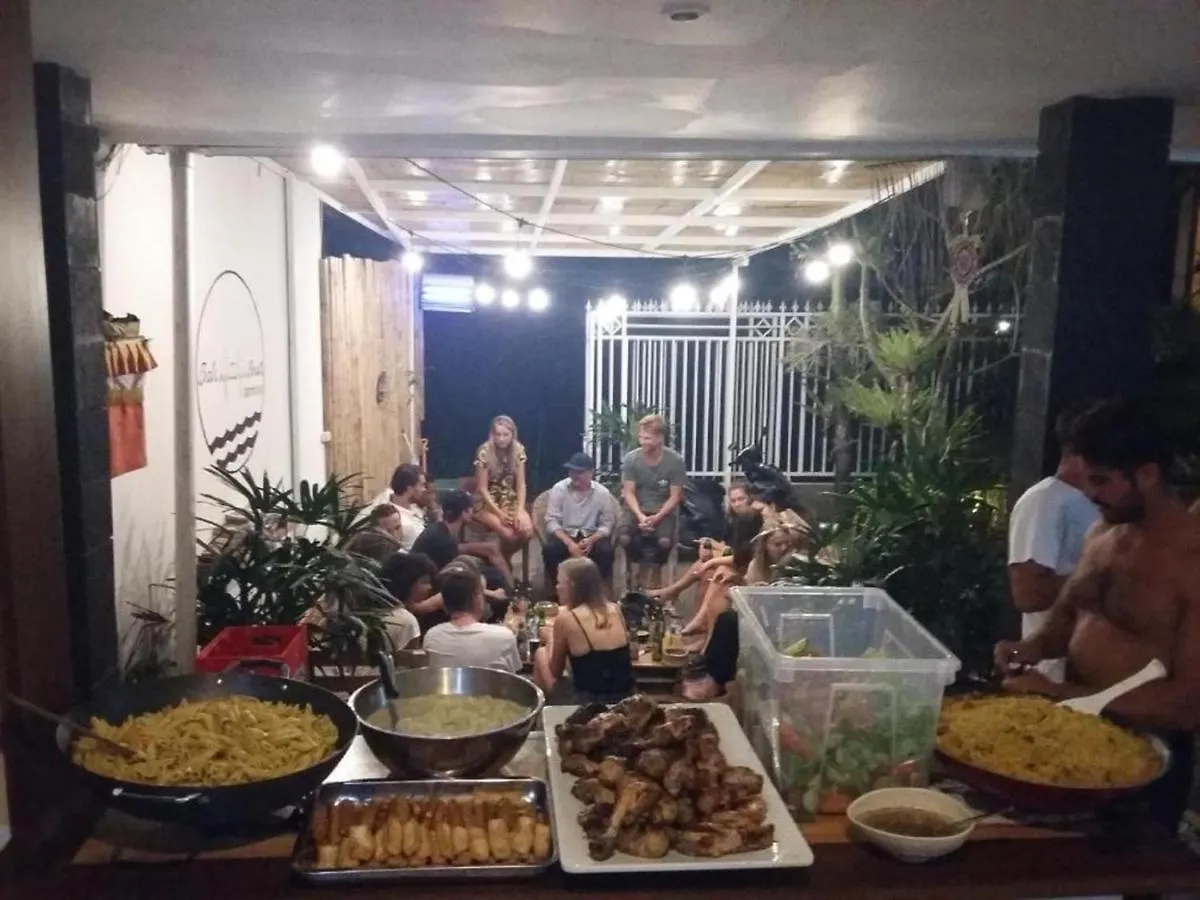 Hostel Surfers House Berawa